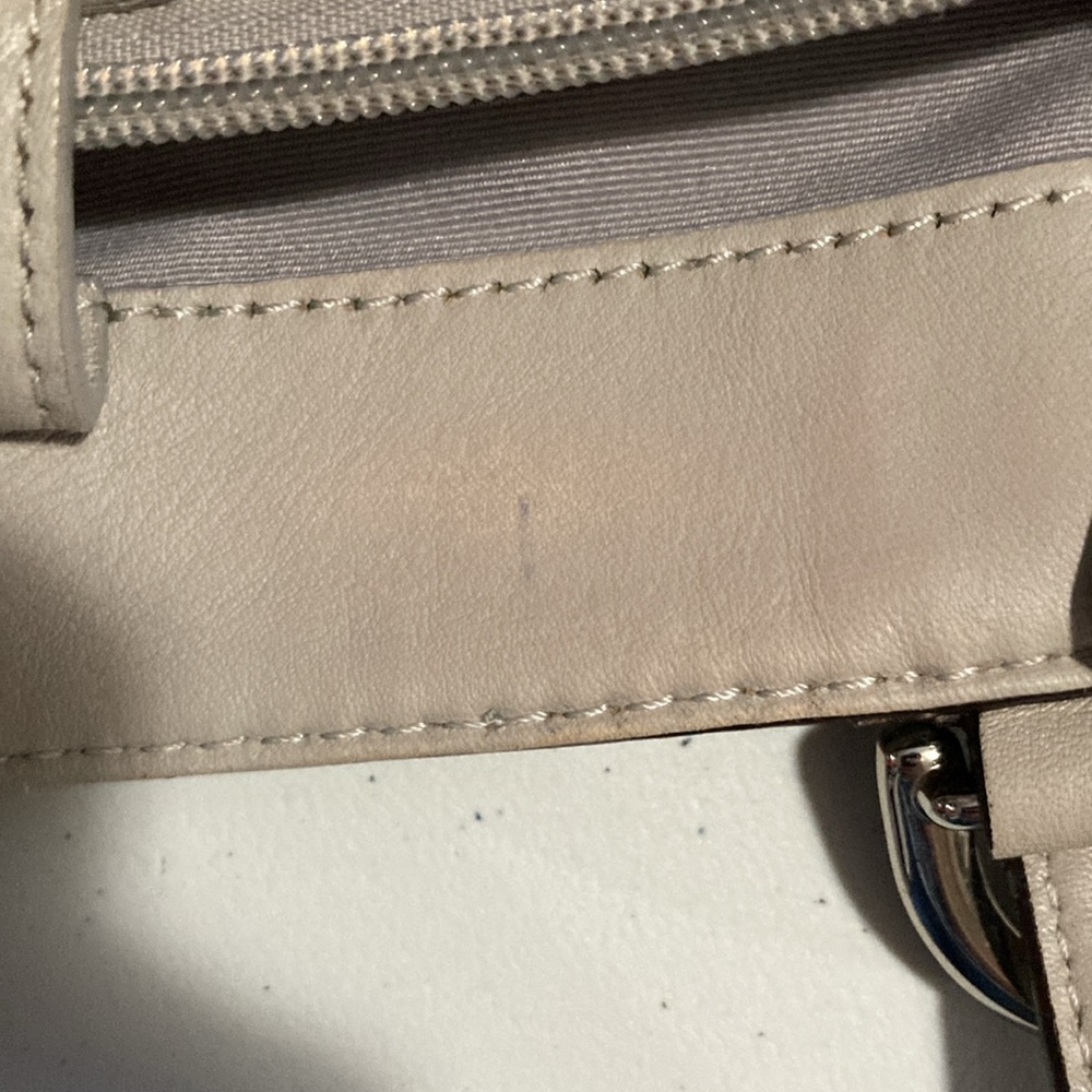 Coach Soho Optic Multicolored Cream Shoulder Bag EXCELLENT CONDITION - Picture 14 of 14